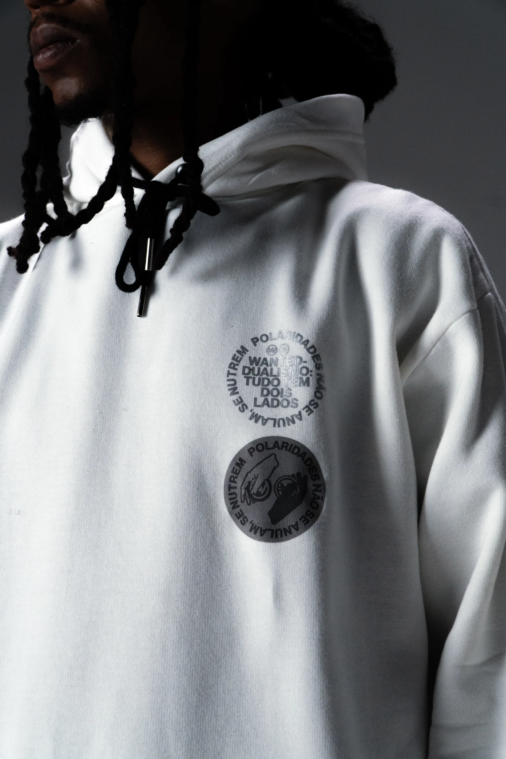 Classic Kangaroo Hoodie- Dois Lados - Image 4