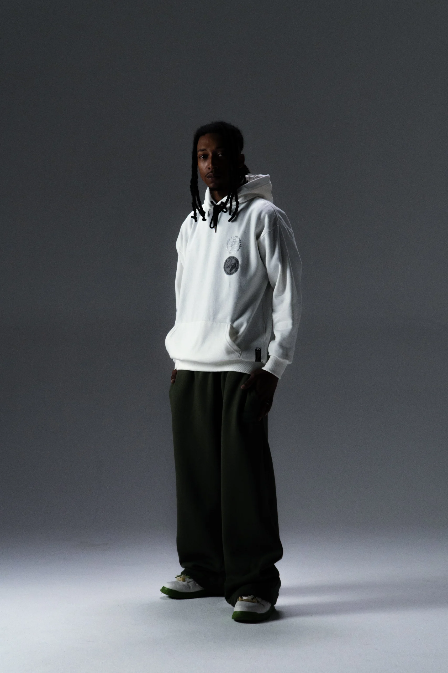 Classic Kangaroo Hoodie- Dois Lados - Image 5