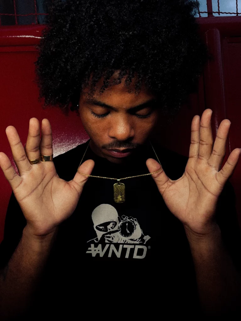 Comfort Fit T-Shirt - Vision - Image 11