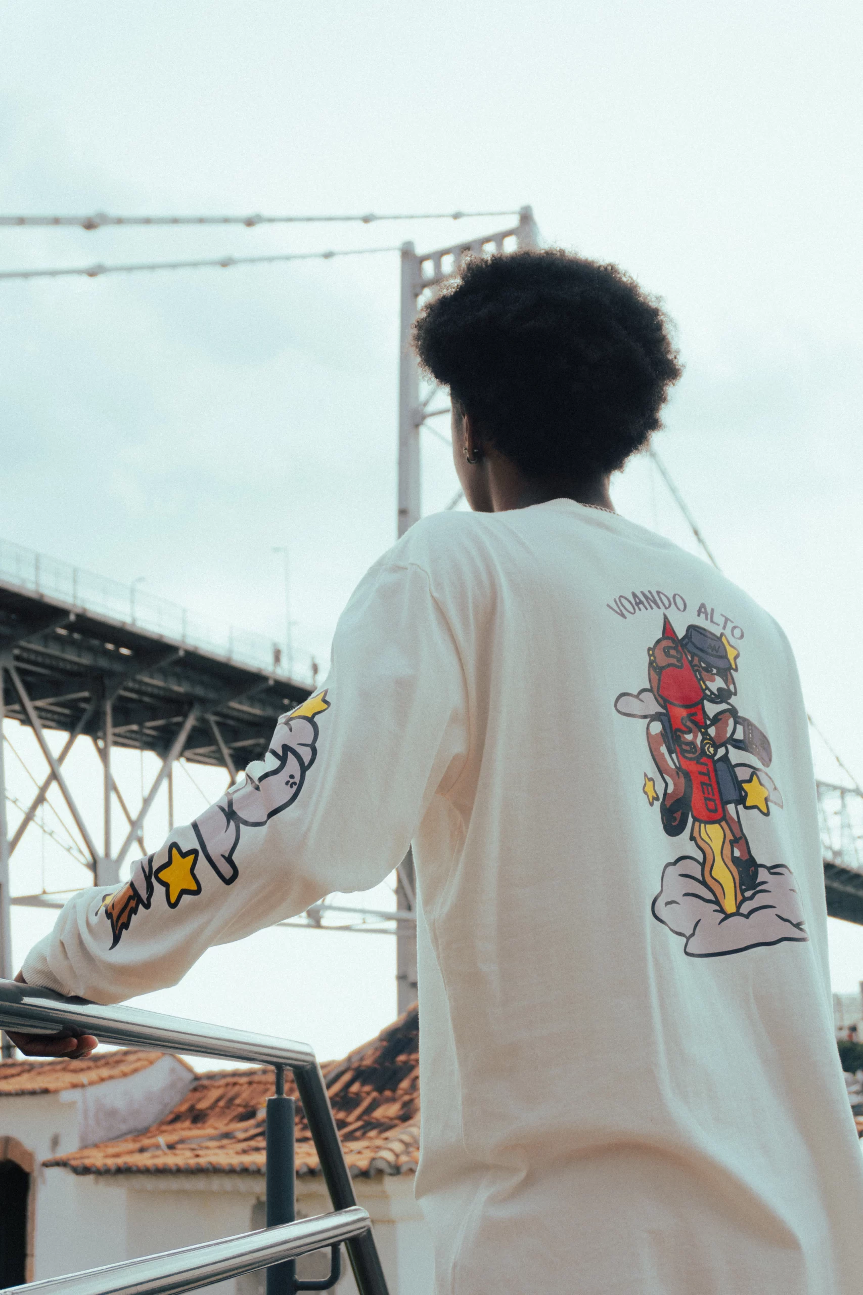 Classic T-Shirt – Long Sleeve Flying High - Image 6