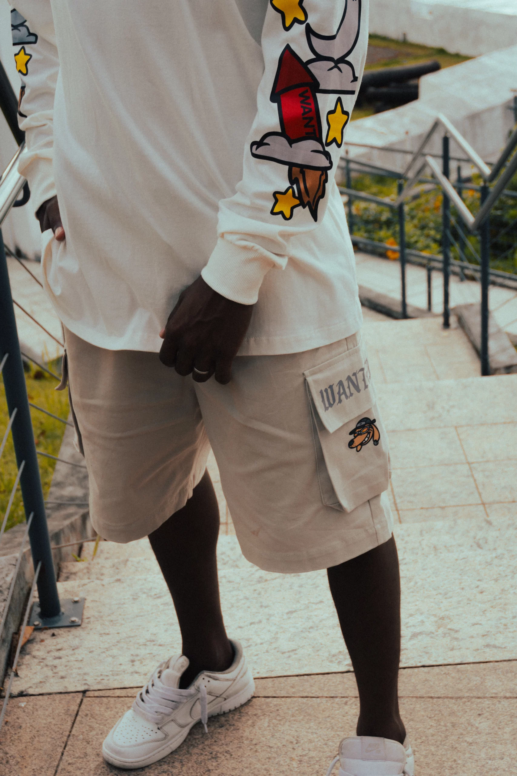 Classic T-Shirt – Long Sleeve Flying High - Image 5